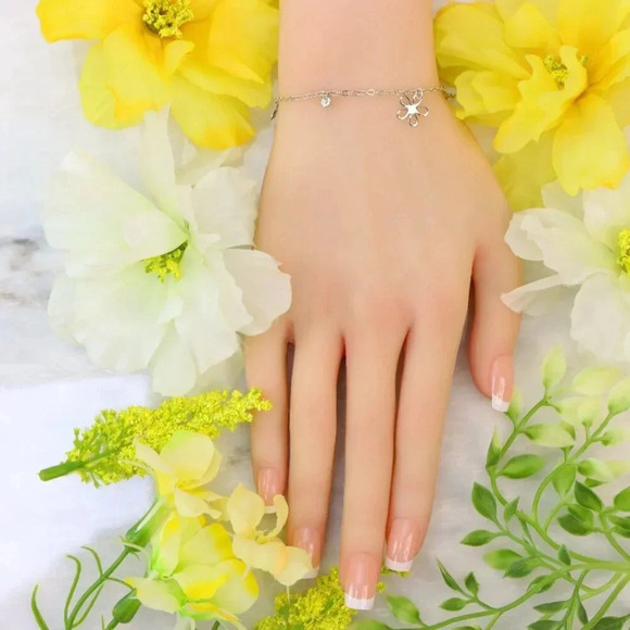 "Minimalist Bracelet, Sleek & Modern Design, Women’s Fashion, YC110211-B - Picture 8 of 10